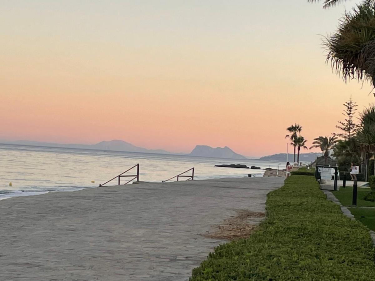 El Lobo De Mar Estepona Buitenkant foto